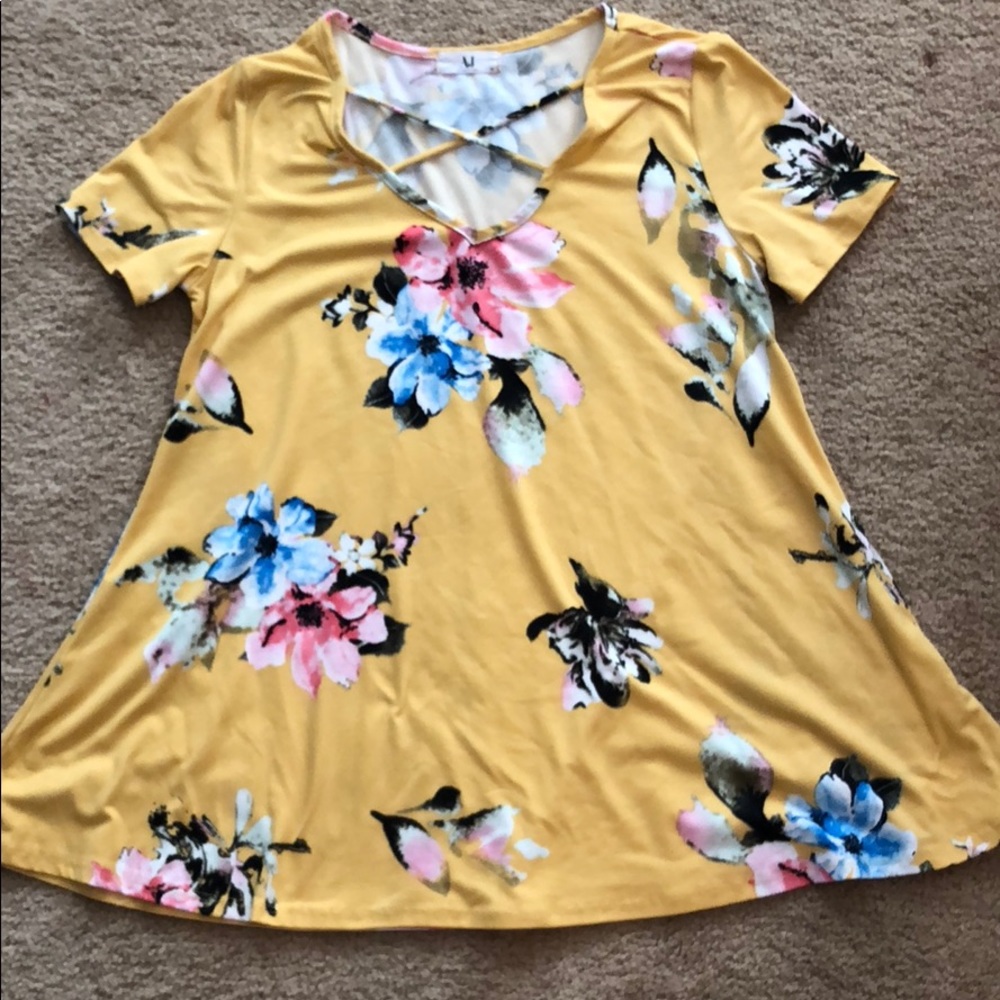 Medium Cross Strap Floral Top